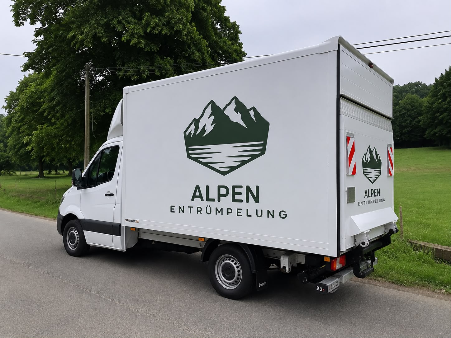 Alpen Entrümpelung Transporter LKW
